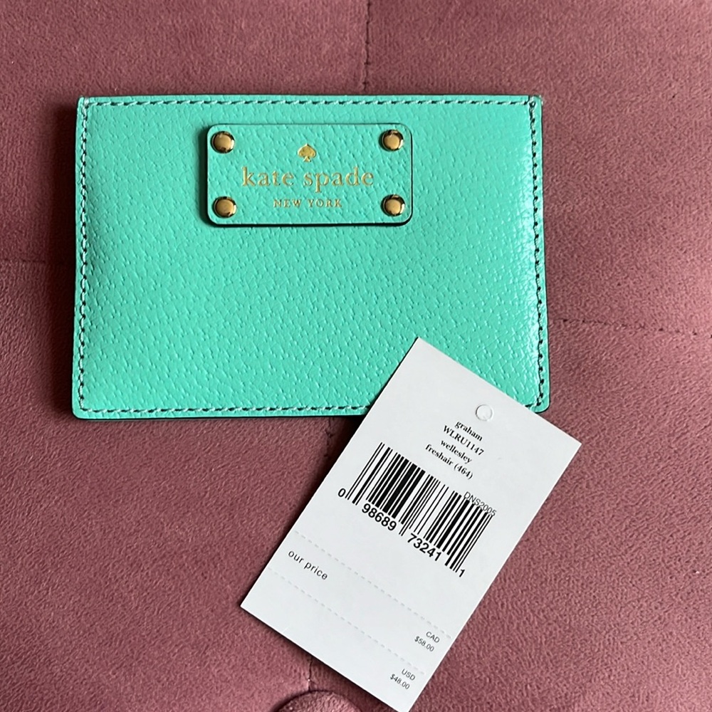 kate spade card holder in Freshair (Tiffany blue)